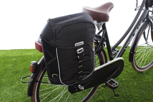 Basil Miles - Sac à dos de vélo noir - vert citron – Image 3